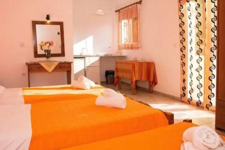 Captains Studios & Apartments - 3