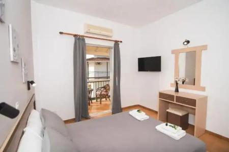 Captains Studios & Apartments - 111