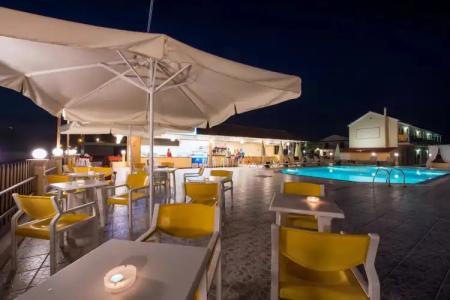 Captains Studios & Apartments - 32