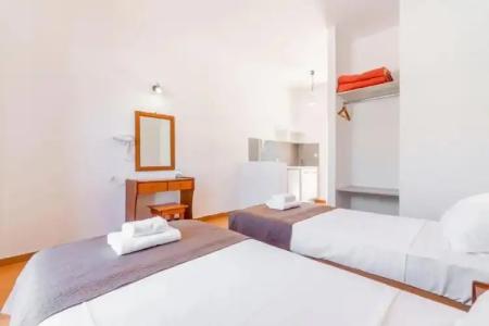 Captains Studios & Apartments - 76