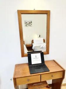 Captains Studios & Apartments - 63