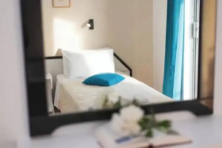 Captains Studios & Apartments - 79