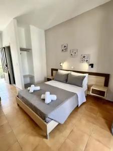 Captains Studios & Apartments - 98