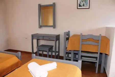 Captains Studios & Apartments - 5