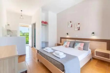 Captains Studios & Apartments - 38