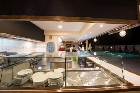 Captains Studios & Apartments - 14