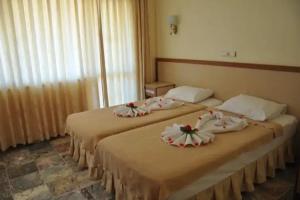 Life Apart, Marmaris