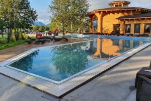 Gostinichniy Kompleks Sputnik - Bel-Kam-Tour Hotel, Paratunka