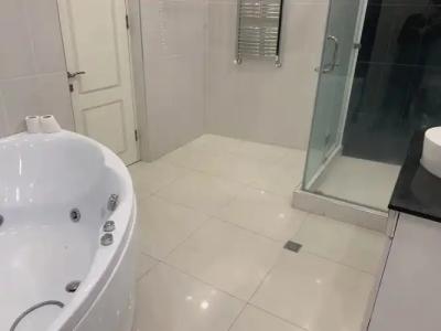 Adams Boutique - 110