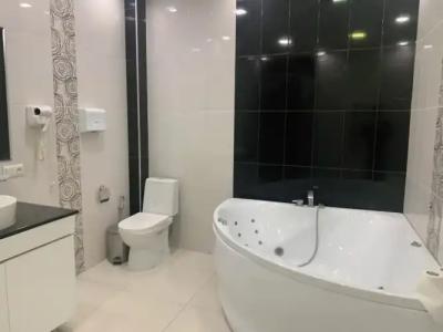 Adams Boutique - 111