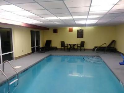 Comfort Inn & Suites Macon North I-75 - 12