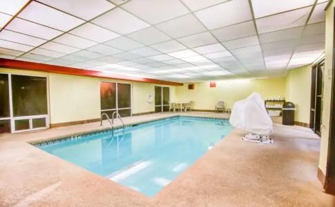 Comfort Inn & Suites Macon North I-75 - 13