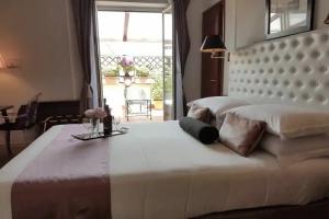 Althea Inn Roof Terrace, Rome