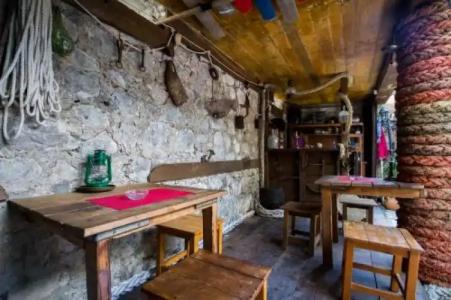 Stranger Tides Hostel - 12