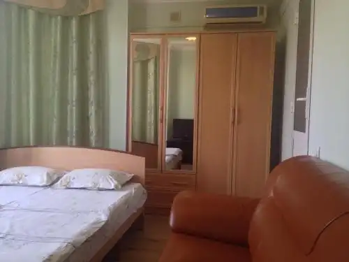 FreshOsh Guest House - 8