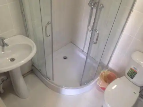 FreshOsh Guest House - 17