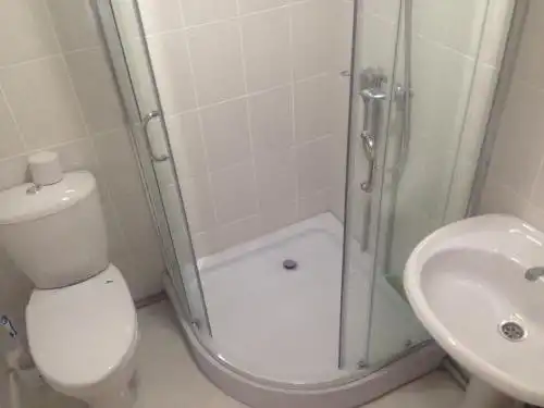 FreshOsh Guest House - 18