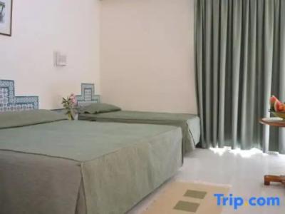 Venice Beach- Families and Couples Only - 54