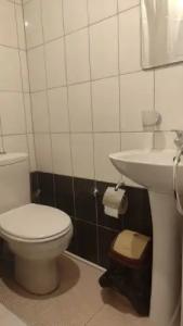 Bonjour Guest House - 42