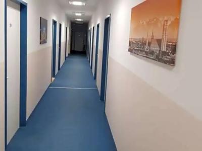 Low Budget Hostel - 11