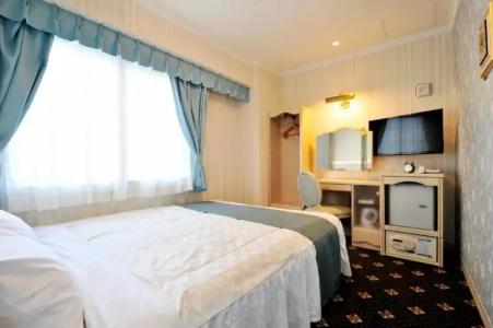 PACO OBIHIRO EKIMAE - 28