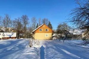 Beautiful house, Pylypets