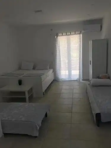 IN Villa Guesthouse - 5