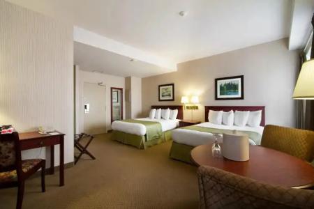 Ramada by Wyndham St. John's - 36
