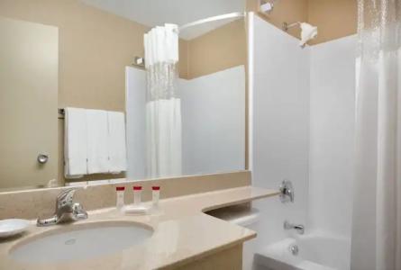 Ramada by Wyndham St. John's - 65