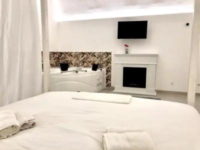 Ada Suites & Spa - 2