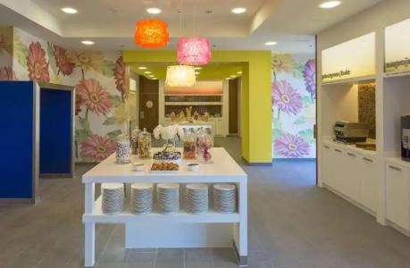 Hampton by Hilton Warsaw City Centre - 13