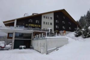 Hotel Emerich, Pec pod Snezkou