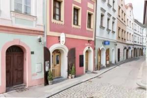 Hotel 100, Pardubice