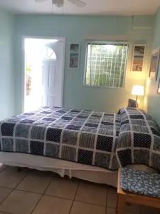 Seafarer Key Largo Resort and Beach - 4