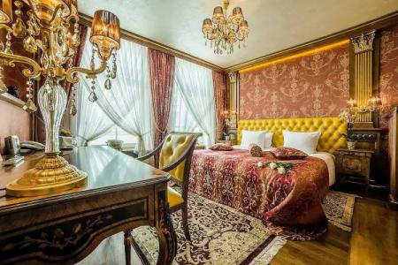 Imperial & Restaurant - 67