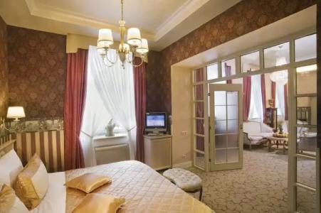 Imperial & Restaurant - 73