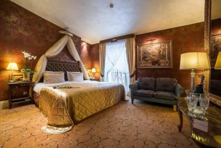 Imperial & Restaurant - 5