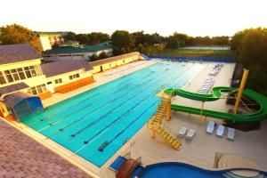 Luchezarnyj (Nikolaevka), Nikolayevka