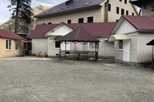 Pihtovyi Mys Marina Guest House, Dombay