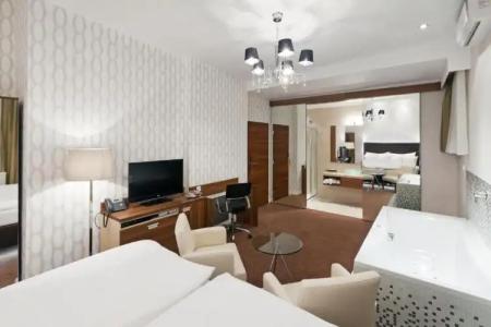 Pytloun City Boutique - 123