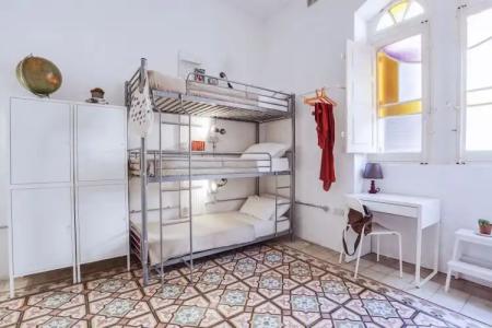 Granny's Inn Hostel - 27