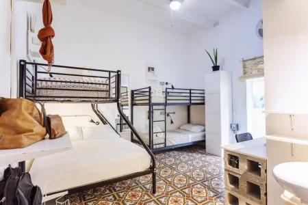 Granny's Inn Hostel - 33