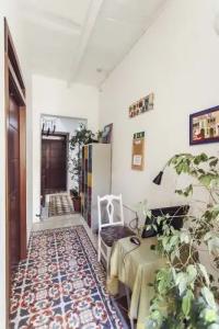 Granny's Inn Hostel - 11