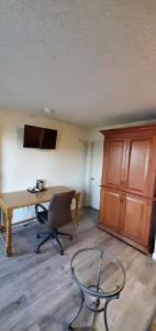 Anaheim National Inn - 99