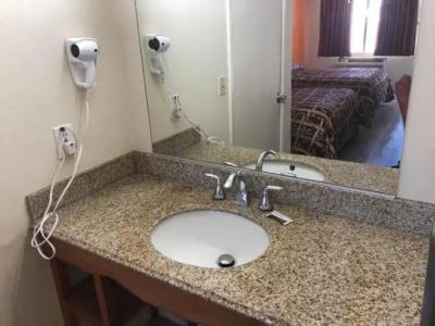 Anaheim National Inn - 83