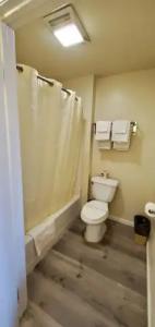 Anaheim National Inn - 7