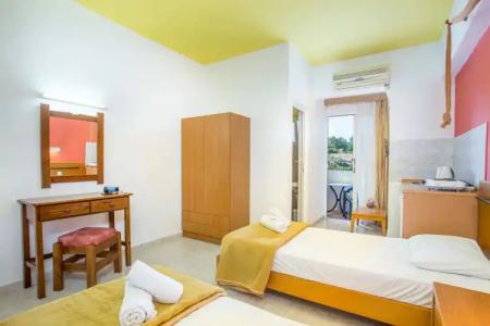 Vickys Studios Faliraki - 4