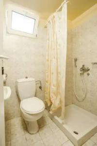 Vickys Studios Faliraki - 8