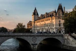 Hôtel Parc Saint-Séverin - Esprit de France, Paris
