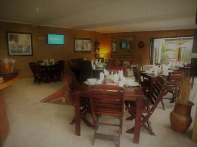 Uzuri Guesthouse CC - 18